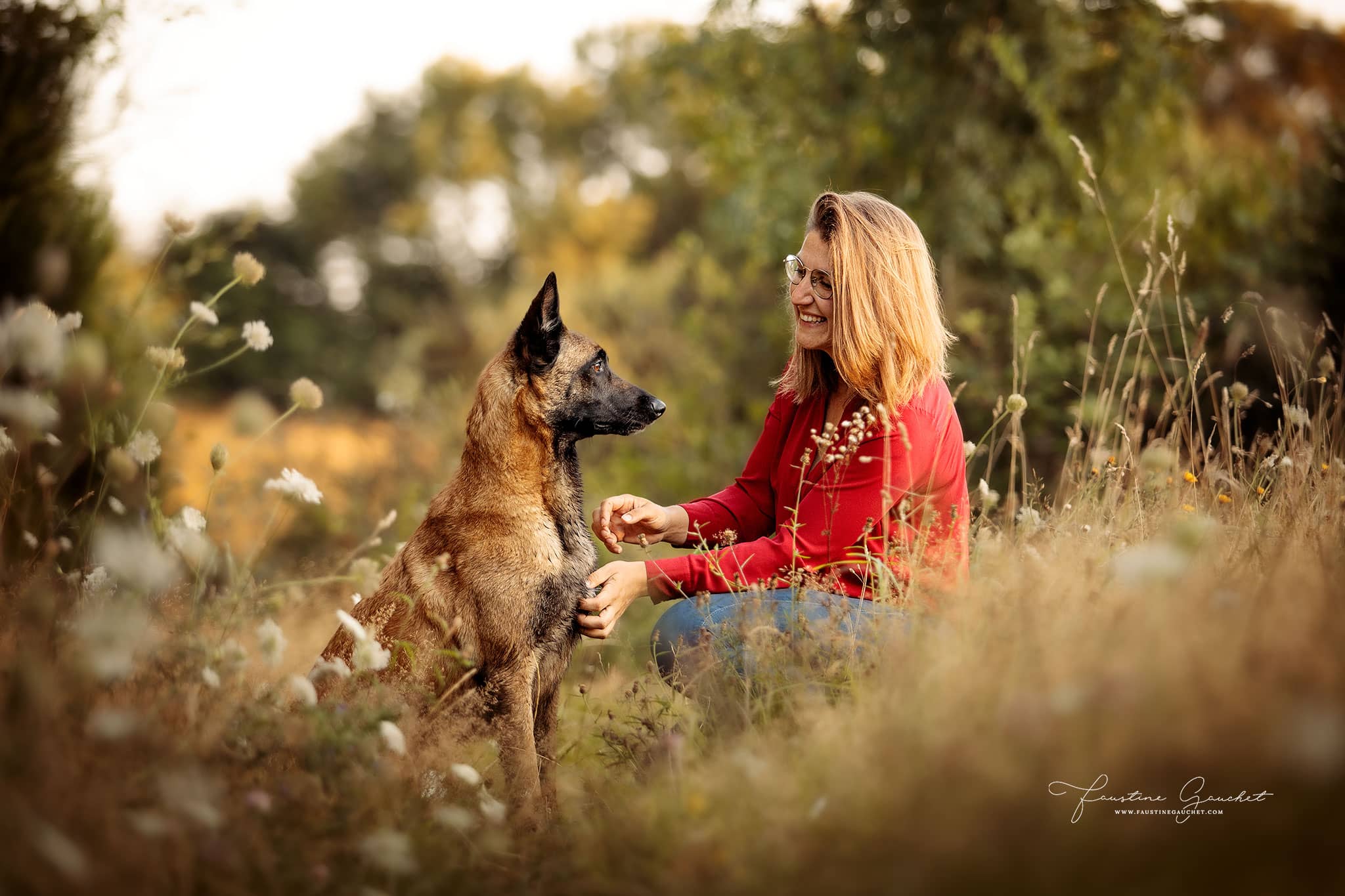 relation entre chien et maitre, séance photo canine Faustine Gauchet Photographe